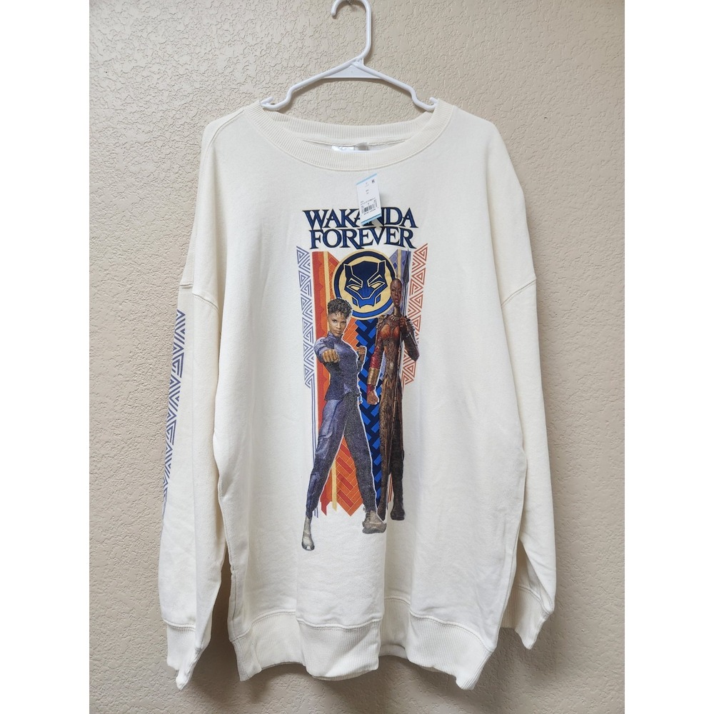 • Marvel Wakanda Forever Sweatshirt Women M Cream Oversize Mad Engine Black Pant